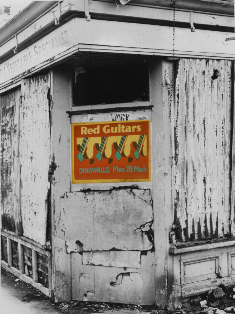 Red Guitars play Dingwalls, Hull, 28/03/1983.